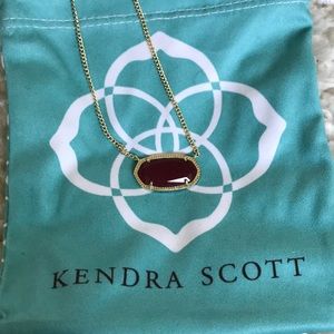 Kendra Scott necklace